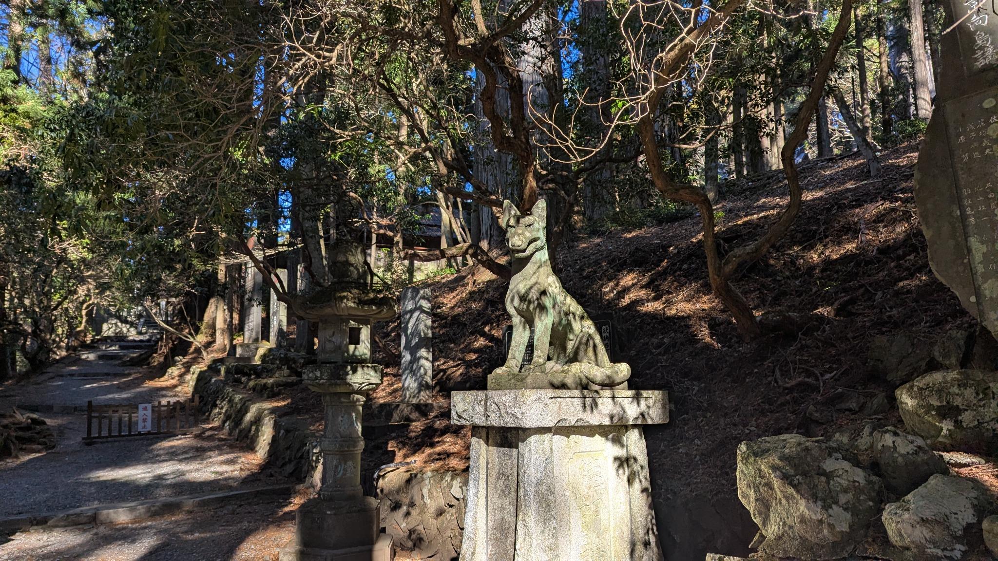 Mitsumine Shrine: A Mountain Sanctuary Guarded by Wolves